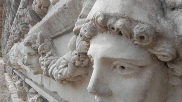 Историята на римския император Нерон, който опожарил Рим (ВИДЕО)