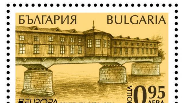Телеграф с букви на кирилица на изложба по случай 140 години съобщителна техника и пощи у нас