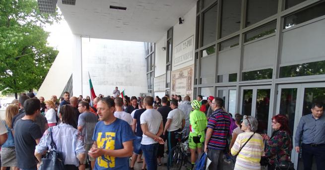 С автошествие и протест благоевградчани поискаха изместването трасето на АМ