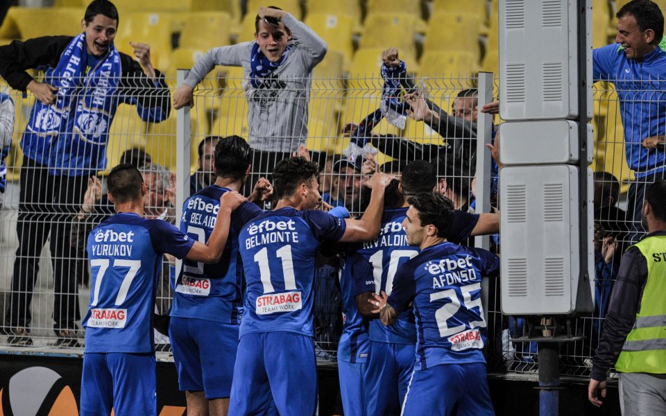 Бившият нападател на Левски - Ривалдиньо, направи трансфер от румънския