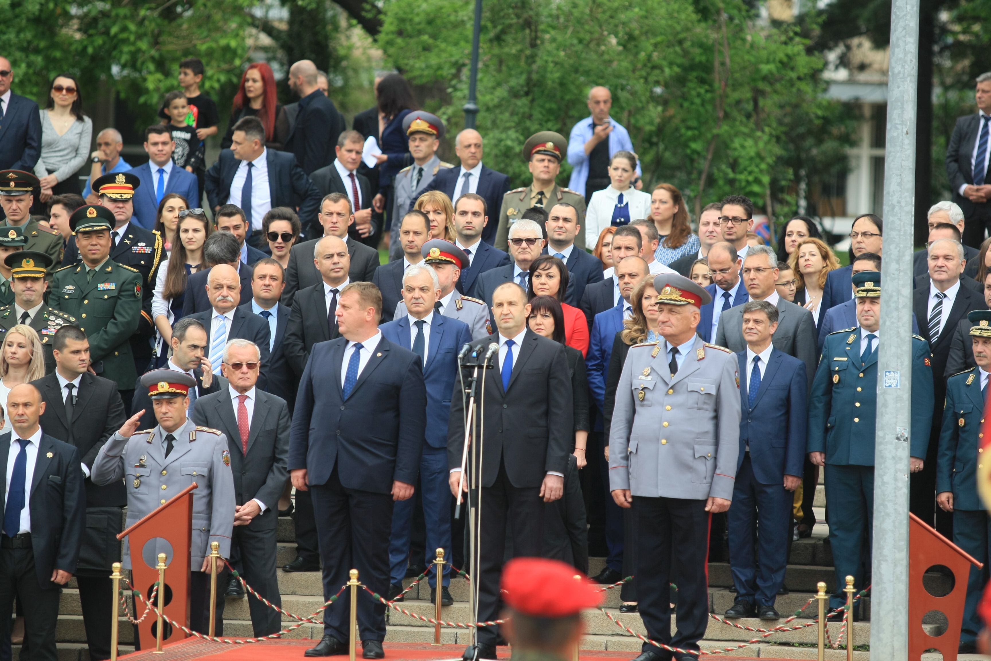 Военен парад в София за Деня на храбростта и празника на Българската армия