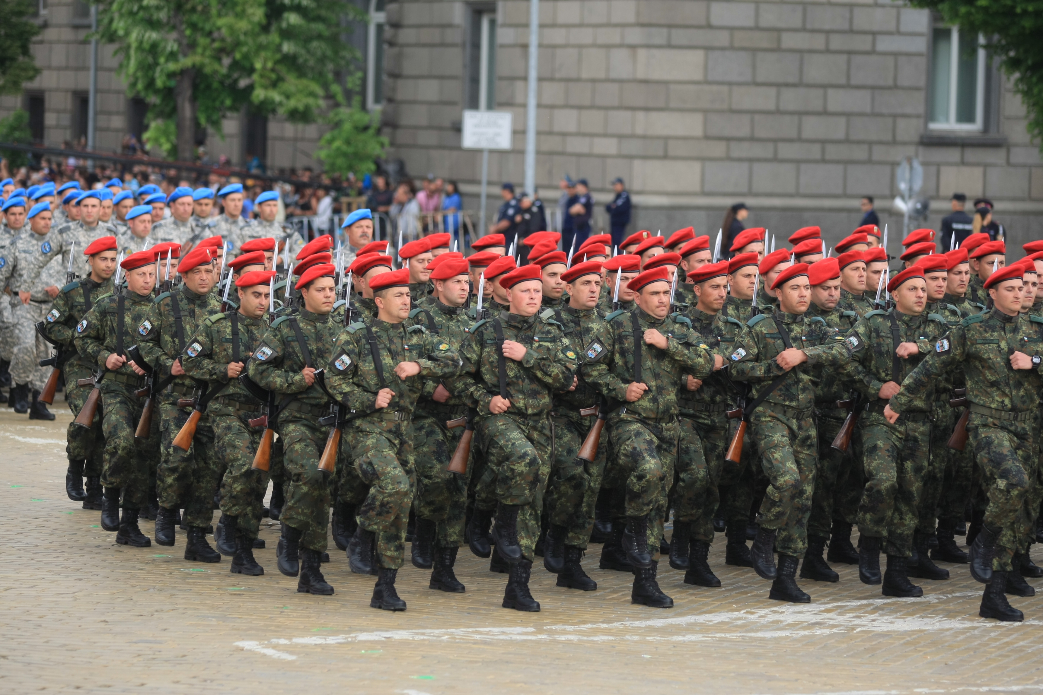 Военен парад в София за Деня на храбростта и празника на Българската армия