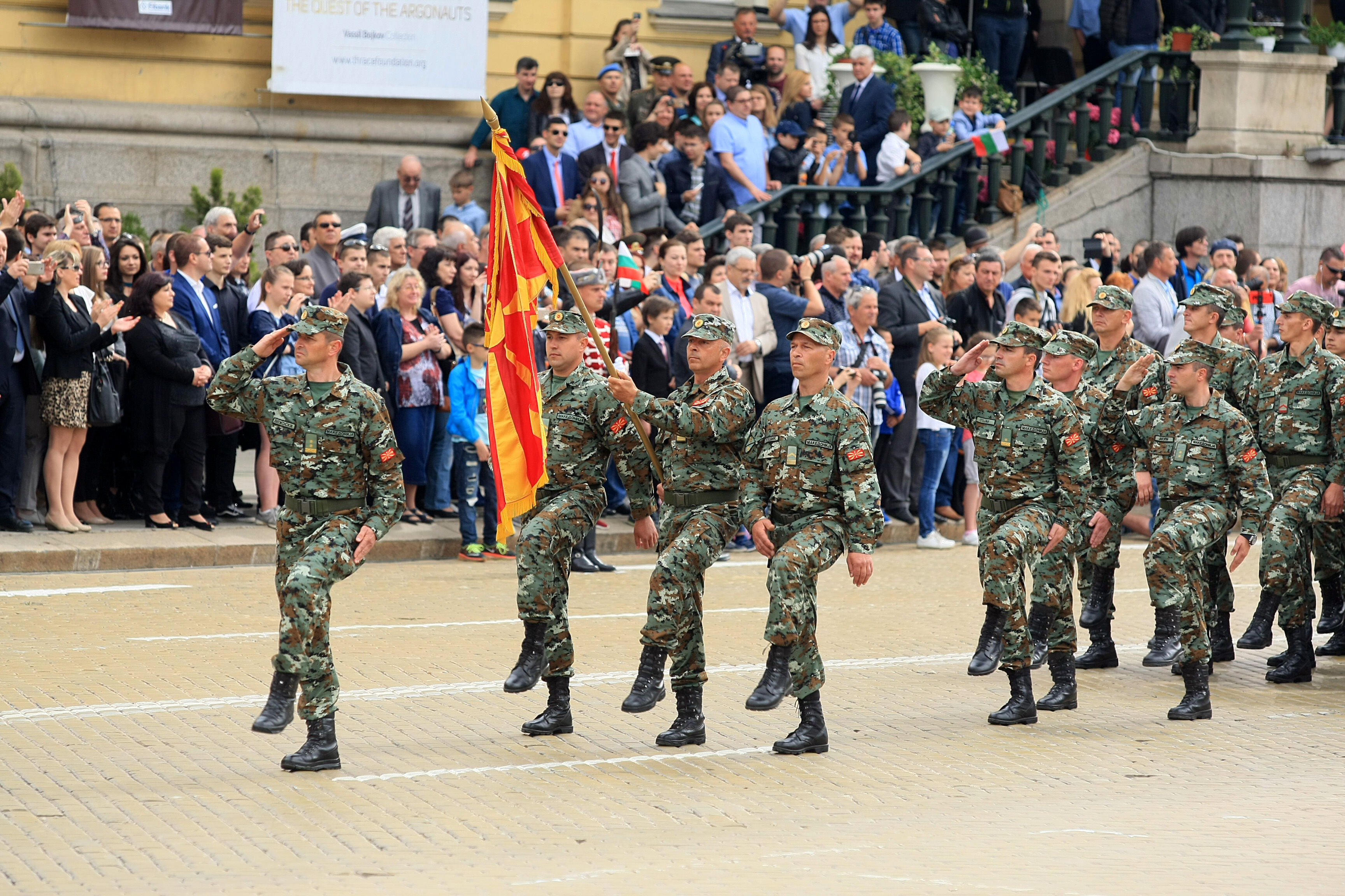 Военен парад в София за Деня на храбростта и празника на Българската армия