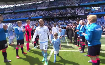 Двоен шпалир за новия английски крал