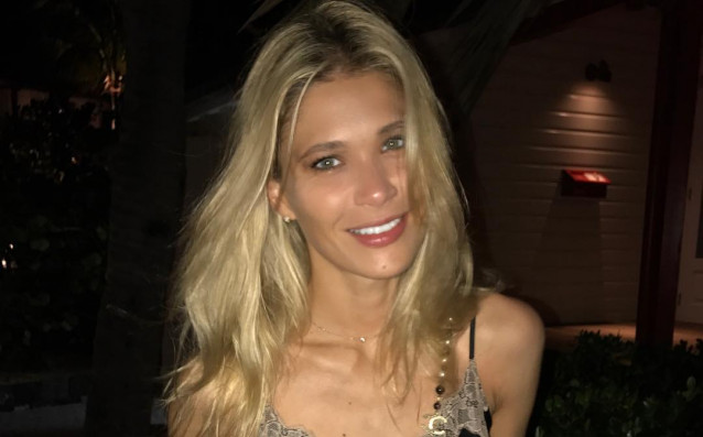 Тя се казва Карла и освен че е страхотно красива