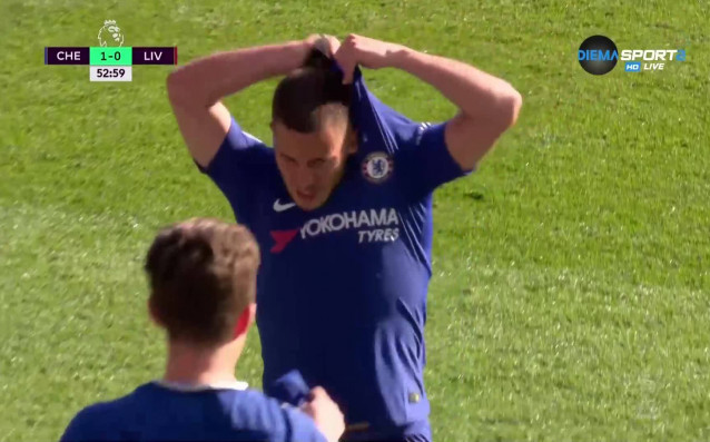 Звездата на Челси Еден Азар полага всички усилия за да