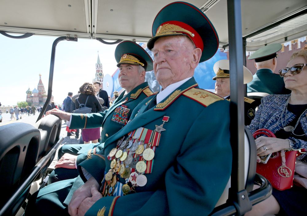 На Червения площад в Москва се проведе ежегодният парад, отбелязващ съветската победа над нацистите