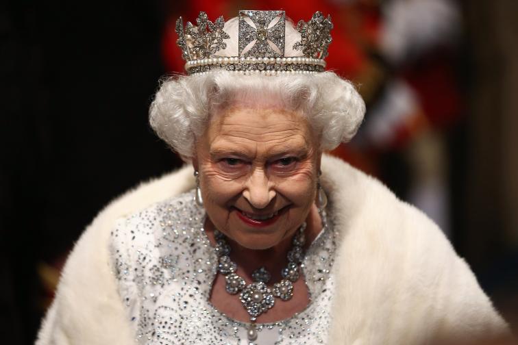  Кралица Елизабет II 