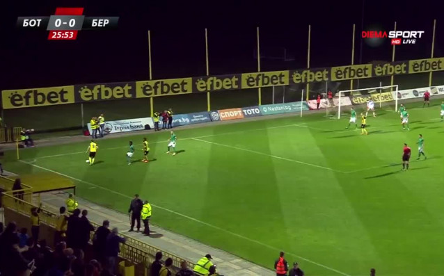 Берое води на Ботев с 1 0 като гост на