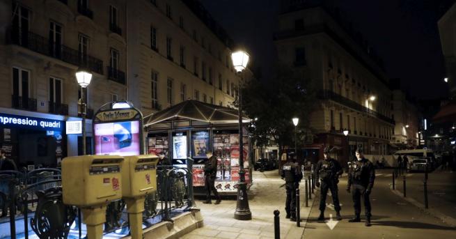 Мъжът който снощи нападна в Париж с нож минувачи и