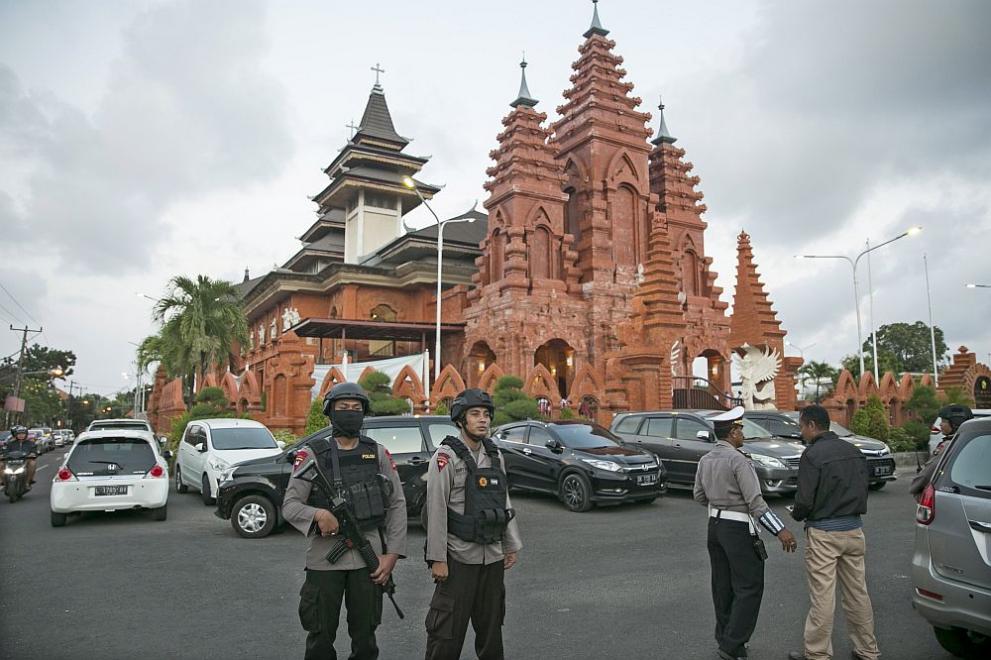  набези църкви Индонезия 