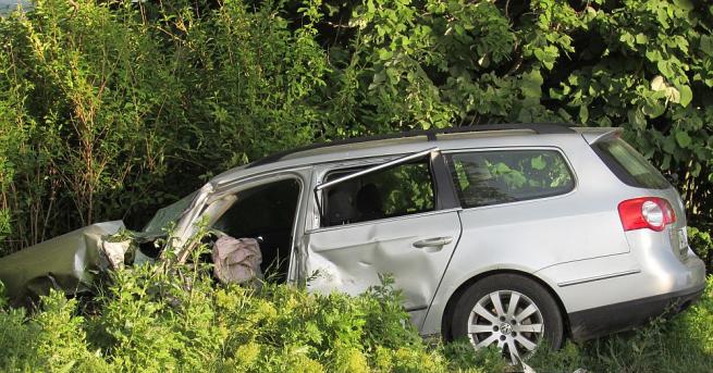 Тежка катастрофа между ТИР и лек автомобил затвори тази вечер