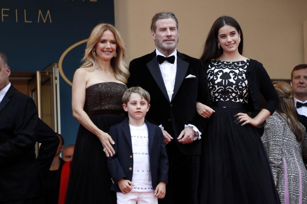  Джон Траволта 