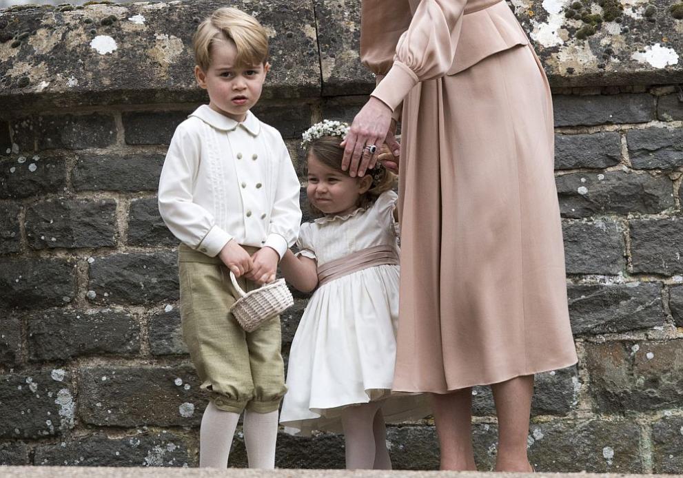 Принц Джордж и принцеса Шарлот на сватбата на леля си Пипа 