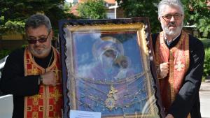 Чудотворна икона