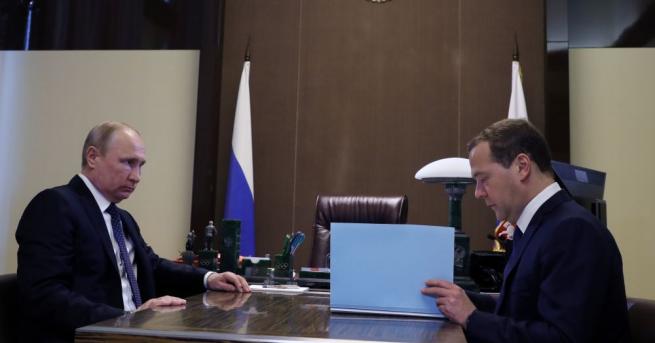 Руският президент Владимир Путин одобри предложения от премиера Дмитрий Медведев