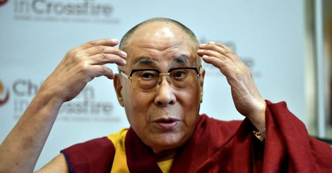 Според тибетския духовен лидер Далай Лама за приемането на правилно