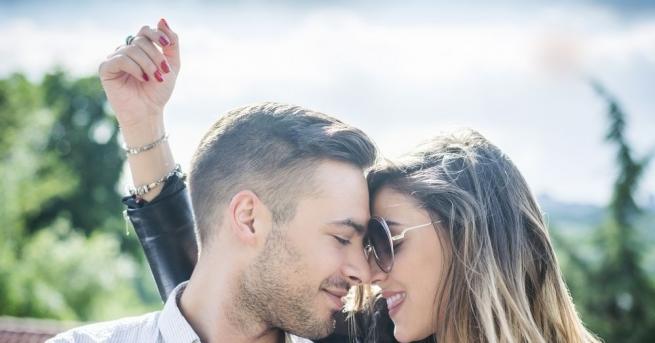 Всички 12 зодии обичат и изпадат в прекрасни и необуздани