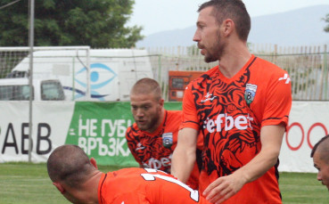 Витоша се изправя срещу Локо София, Пирин изпадна