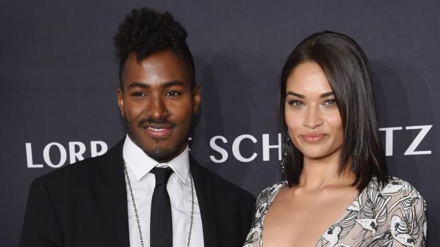 Екзотичен ангел на Victoria's Secret се омъжи на плаж в Бахамите (СНИМКИ)