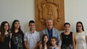 стипендии ученици Монтана