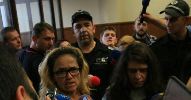 Отстранената от поста районен кмет на Младост Десислава Иванчева остава