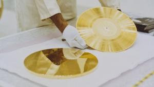 вояджър златна плоча