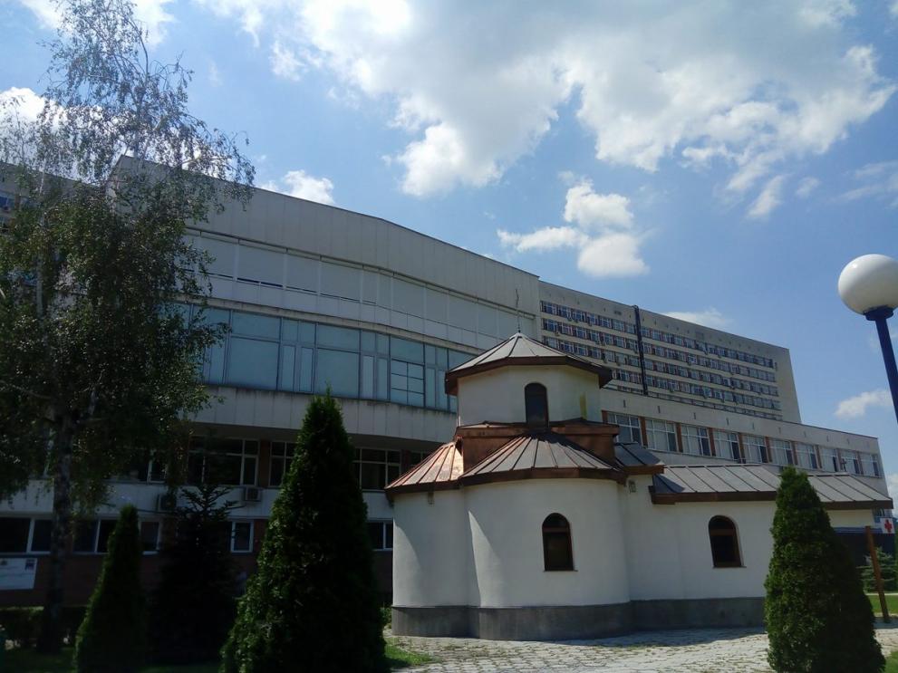  Бойко Борисов откри напълно обновените клиники по анестезиология и интензивно лекуване, по нервни заболявания и обновените асансьорни уредби на пловдивската болница Свети Георги 