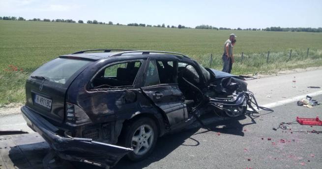 Трима загинали и над 10 пострадали при катастрофи в страната