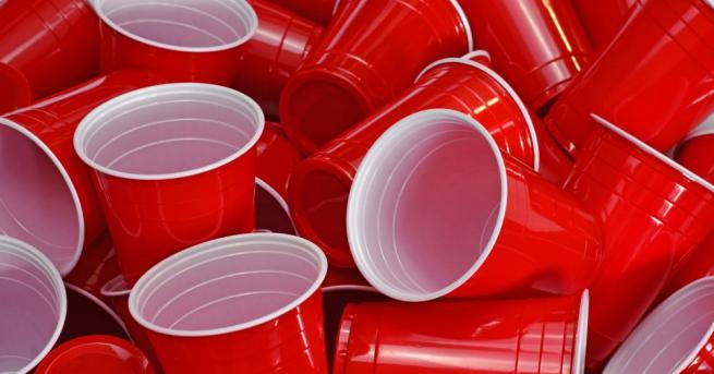 Европейската комисия предложи забрана на пластмасовите продукти за еднократна употреба