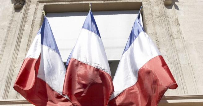 Граждани и общини се сключват в конкурс на френското посолство