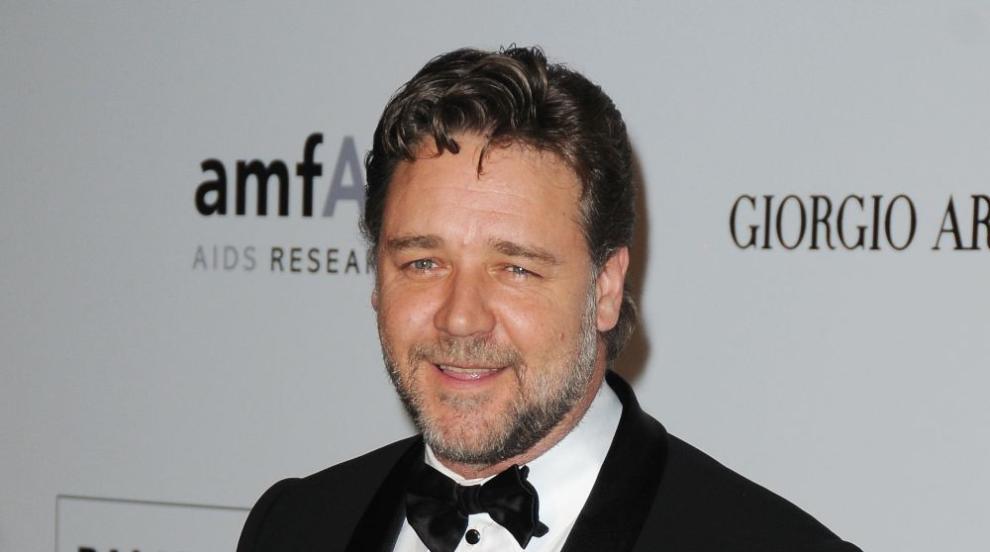 Извън стереотипа на знаменитостите: „Гладиаторът“ Ръсел Кроу на 61 (СНИМКИ)