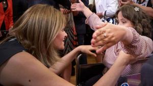 Президентът Румен Радев и съпругата му посрещнаха абитуриенти от специализирани