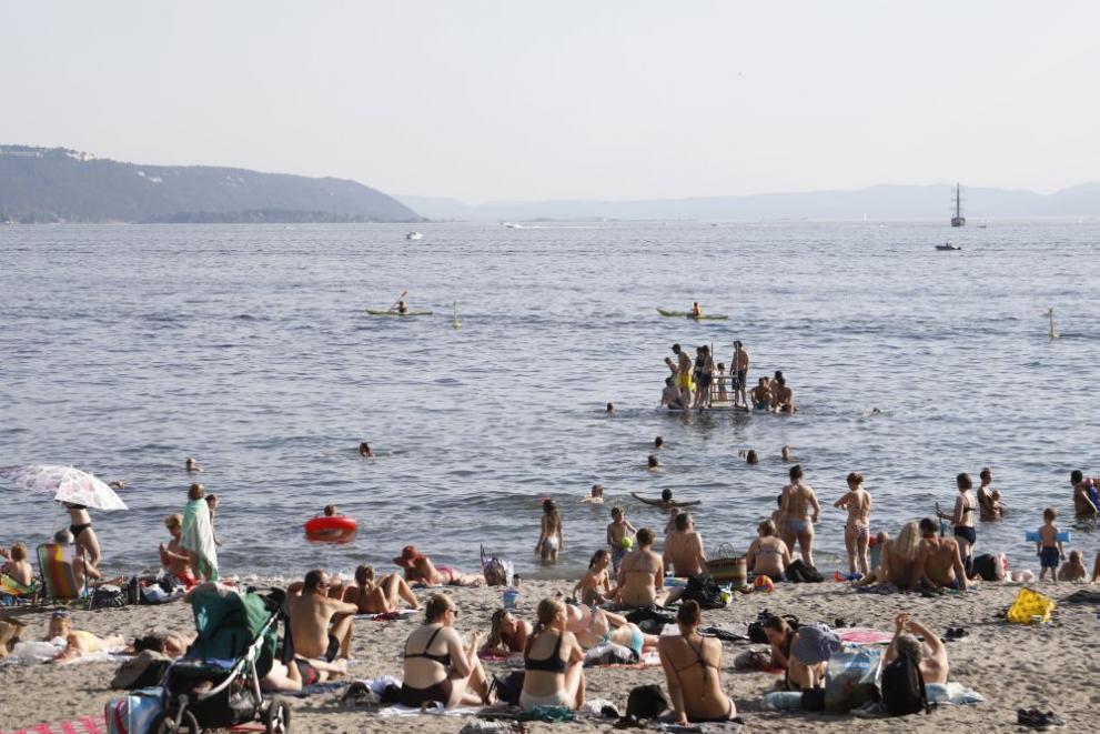  норвежците препълниха плажовете 