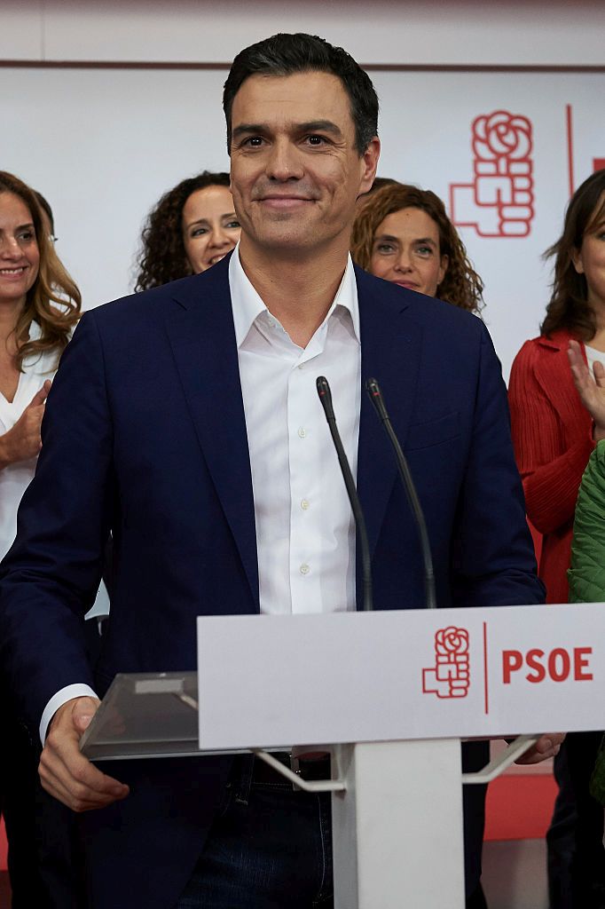  Новият испански министър председател и водач на социалистите Педро Санчес 