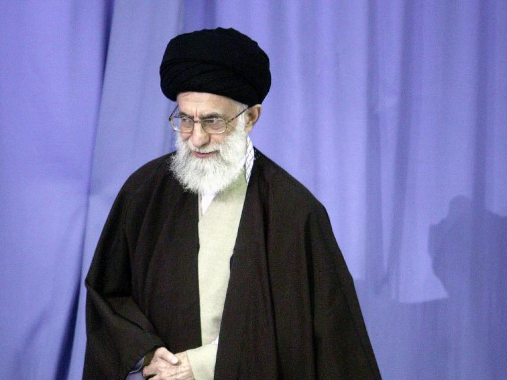 Върховният лидер на Иран аятолах Али Хаменей каза че израелските