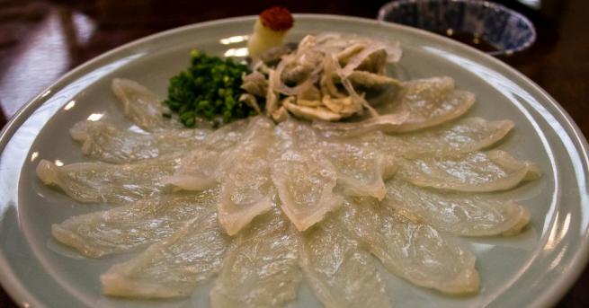 Фугу е едно от най прочутите ястия в японската кухня Приготвя