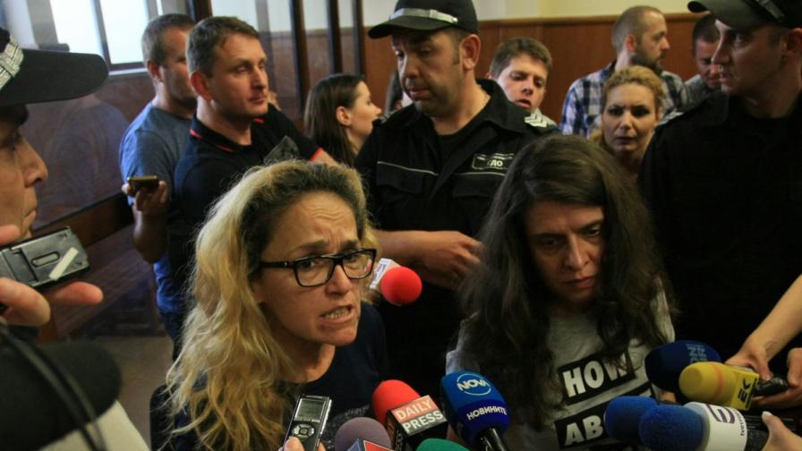 Десислава Иванчева и Биляна Петрова в съда