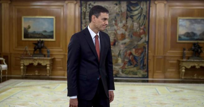 Някои от министрите в новото испанско правителство на социалистическия лидер