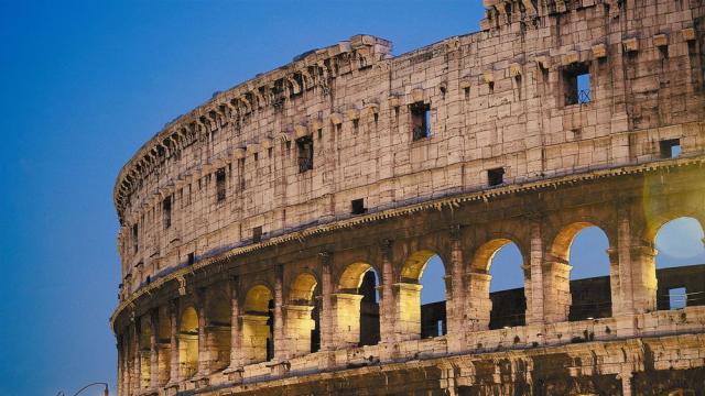 Археолози откриха няколко стаи от древна римска постройка край Колизеума