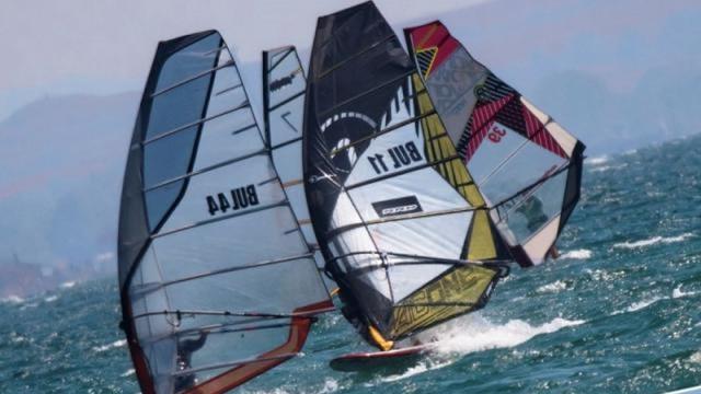 88-годишен поляк е най-възрастният уиндсърфист в света