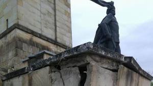 Монумент в Слишовци