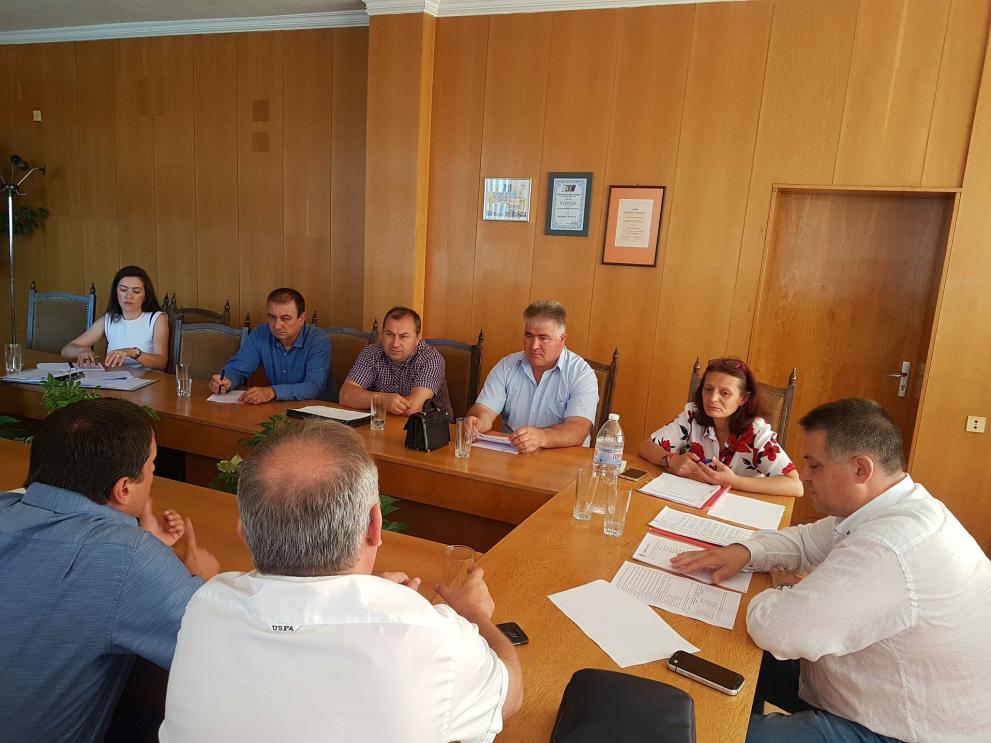 Кметовете на останалите шест общини отрязаха Кубрат за отчисленията от екоинспекцията