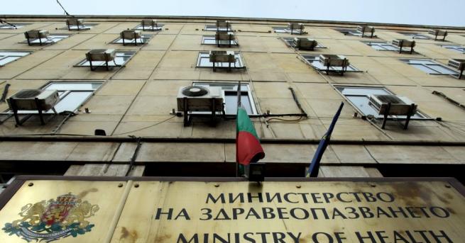 Здравното министерство спъва даряването на кувьоз Месец и половина кувьоз