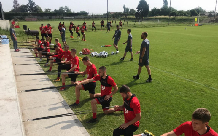 ЦСКА с група от 25 играчи на лагера в Тетевен