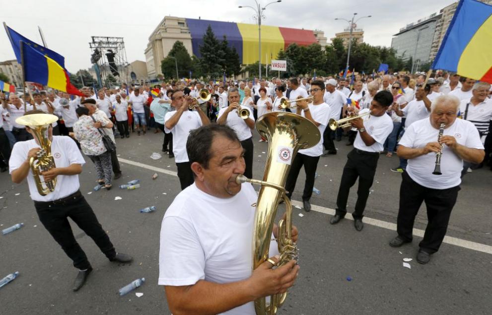  Хиляди румънци стачкуваха против корупцията измежду ръководещите 