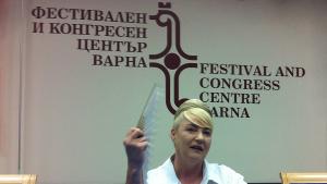 Лиса Джерард във Варна