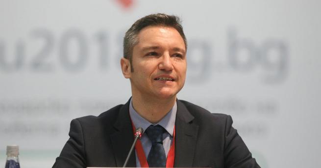 Кристиан Вигенин вече е заместник председател на парламента Мястото на БСП в