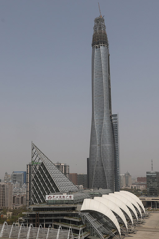 Tianjin CTF Finance Centre в Тианджин, Китай: 530 метра завършване през 2018 г.