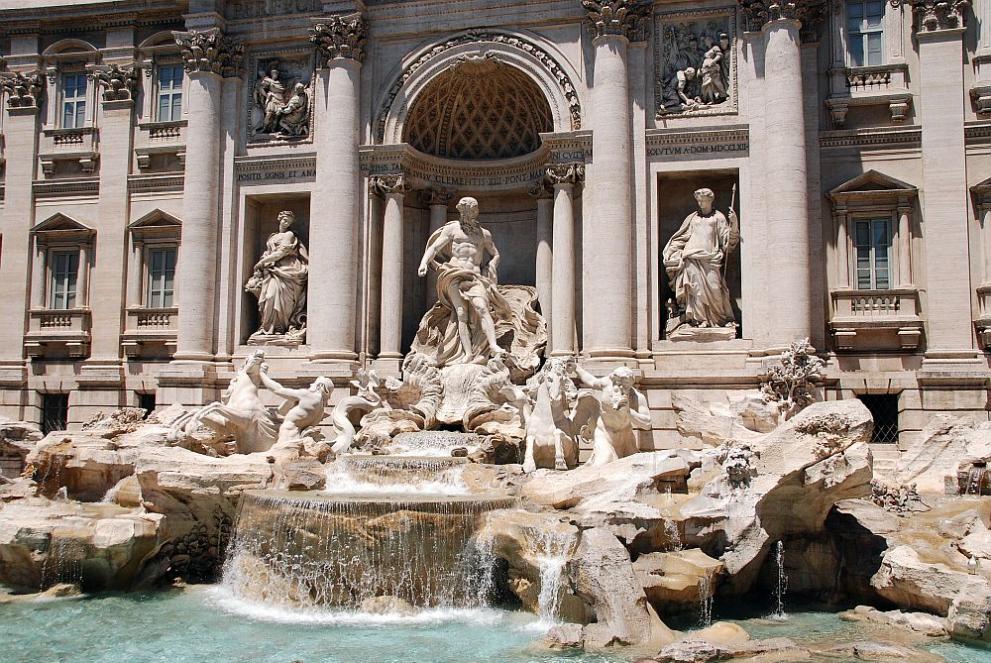  Фонтан ди Треви 